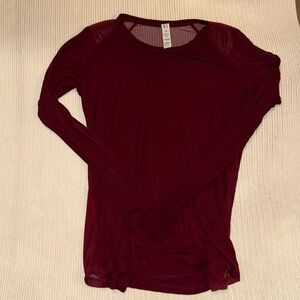 "B" brand Mesh Bach Soft Burgundy Long Sleeve
